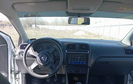 Volkswagen Polo VI (EU Market), 2011 год, 698 000 рублей, 11 фотография