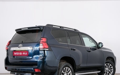 Toyota Land Cruiser Prado 150 рестайлинг 2, 2018 год, 6 099 000 рублей, 6 фотография