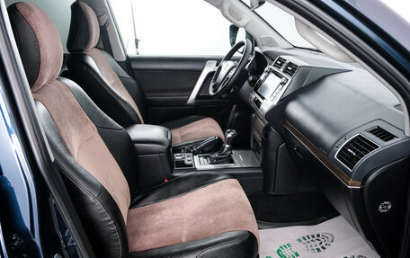 Toyota Land Cruiser Prado 150 рестайлинг 2, 2018 год, 6 099 000 рублей, 13 фотография