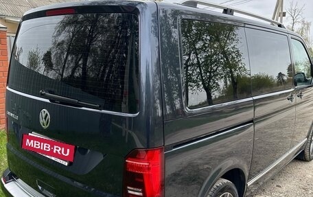 Volkswagen Caravelle T6 рестайлинг, 2021 год, 6 000 000 рублей, 7 фотография