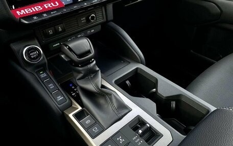 Toyota Land Cruiser Prado, 2024 год, 13 349 000 рублей, 32 фотография
