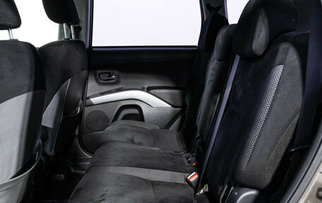 Mitsubishi Outlander III рестайлинг 3, 2011 год, 848 585 рублей, 10 фотография