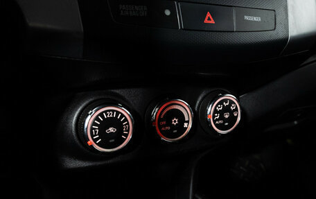 Mitsubishi Outlander III рестайлинг 3, 2011 год, 848 585 рублей, 15 фотография