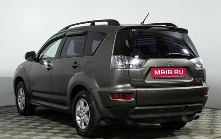 Mitsubishi Outlander III рестайлинг 3, 2011 год, 848 585 рублей, 7 фотография
