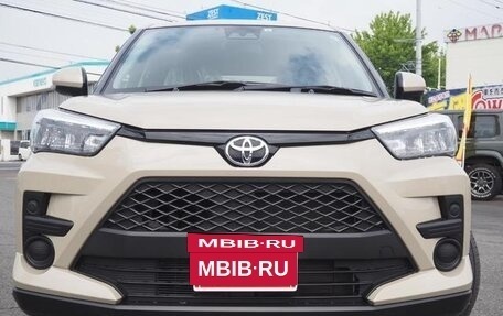 Toyota Raize I, 2021 год, 1 005 000 рублей, 2 фотография