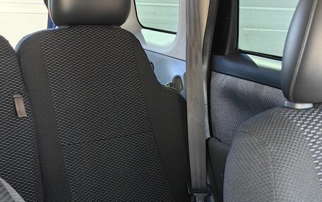 Toyota FunCargo, 2000 год, 475 000 рублей, 5 фотография