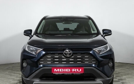 Toyota RAV4, 2020 год, 2 650 000 рублей, 2 фотография