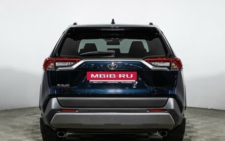 Toyota RAV4, 2020 год, 2 650 000 рублей, 6 фотография