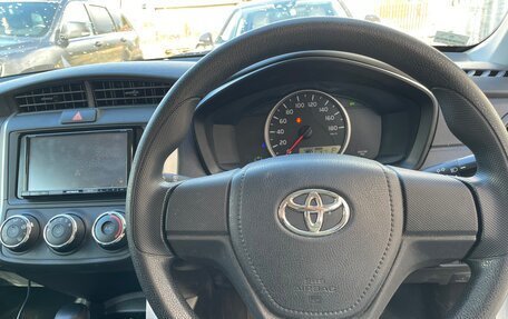 Toyota Corolla, 2020 год, 1 670 000 рублей, 10 фотография
