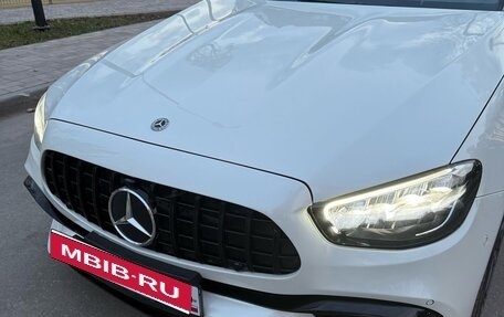 Mercedes-Benz E-Класс, 2020 год, 5 500 000 рублей, 8 фотография