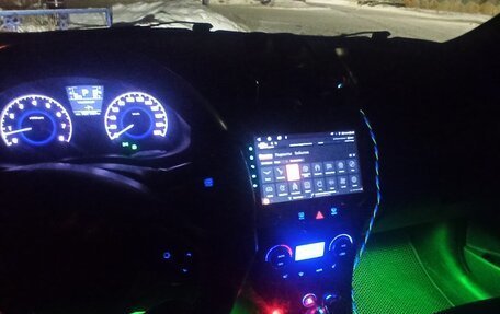 Hyundai Solaris II рестайлинг, 2012 год, 800 000 рублей, 9 фотография