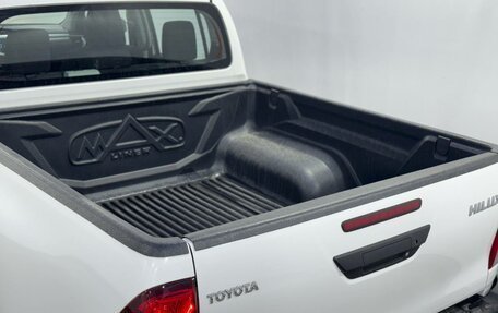 Toyota Hilux VIII, 2022 год, 5 150 000 рублей, 21 фотография