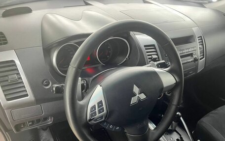 Mitsubishi Outlander III рестайлинг 3, 2008 год, 1 079 000 рублей, 14 фотография