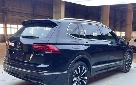 Volkswagen Tiguan II, 2021 год, 2 115 000 рублей, 6 фотография