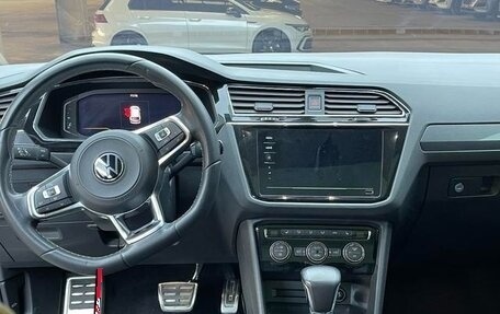 Volkswagen Tiguan II, 2021 год, 2 115 000 рублей, 9 фотография