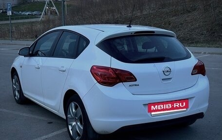 Opel Astra J, 2012 год, 690 000 рублей, 5 фотография