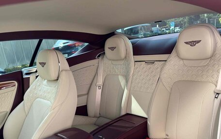 Bentley Continental GT III, 2021 год, 19 700 000 рублей, 11 фотография