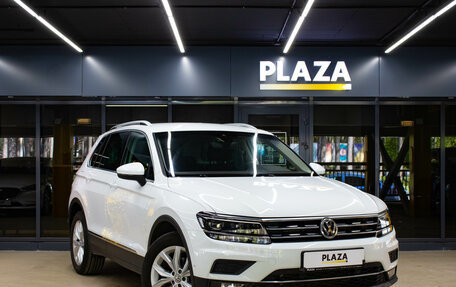 Volkswagen Tiguan II, 2018 год, 1 739 000 рублей, 2 фотография