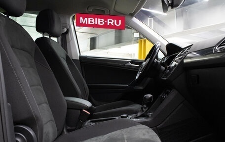 Volkswagen Tiguan II, 2018 год, 1 739 000 рублей, 14 фотография