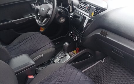 KIA Rio III рестайлинг, 2011 год, 900 000 рублей, 8 фотография