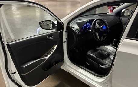 Hyundai Solaris II рестайлинг, 2014 год, 580 000 рублей, 5 фотография