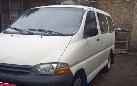 Toyota HiAce H100, 1996 год, 600 000 рублей, 1 фотография