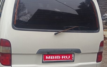 Toyota HiAce H100, 1996 год, 600 000 рублей, 2 фотография