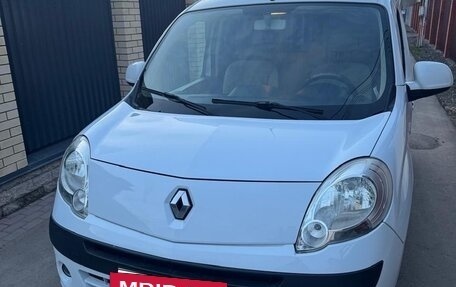 Renault Kangoo II рестайлинг, 2012 год, 780 000 рублей, 3 фотография