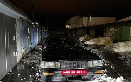 Toyota Crown, 1988 год, 350 000 рублей, 2 фотография