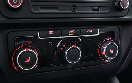 Volkswagen Jetta VI, 2016 год, 1 232 000 рублей, 21 фотография