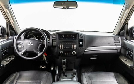 Mitsubishi Pajero IV, 2011 год, 1 958 000 рублей, 14 фотография
