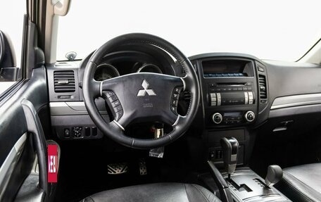 Mitsubishi Pajero IV, 2011 год, 1 958 000 рублей, 29 фотография