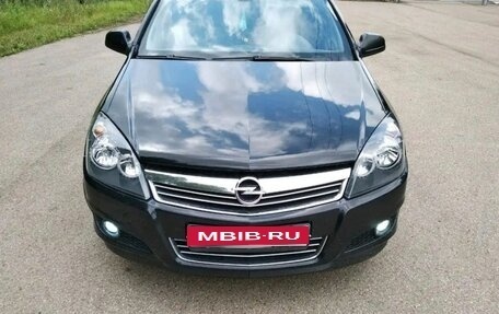 Opel Astra H, 2011 год, 600 000 рублей, 1 фотография