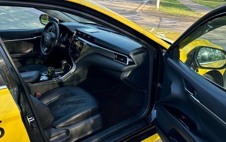 Toyota Camry, 2021 год, 670 000 рублей, 7 фотография