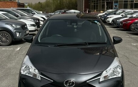 Toyota Vitz, 2019 год, 1 210 000 рублей, 2 фотография