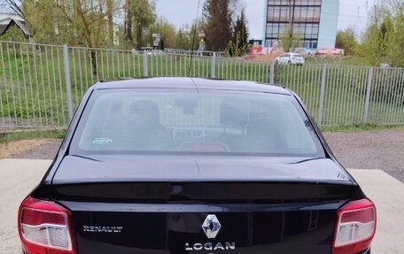 Renault Logan II, 2018 год, 850 000 рублей, 4 фотография
