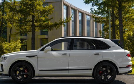 Bentley Bentayga I, 2021 год, 24 000 000 рублей, 3 фотография
