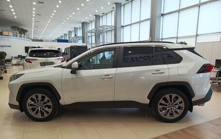 Toyota RAV4, 2021 год, 3 600 000 рублей, 12 фотография