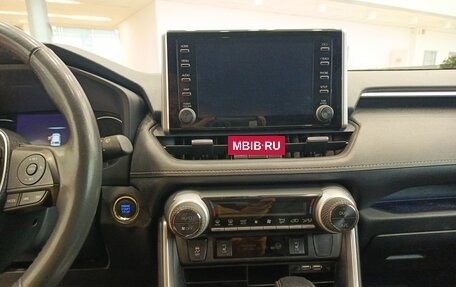 Toyota RAV4, 2021 год, 3 600 000 рублей, 19 фотография