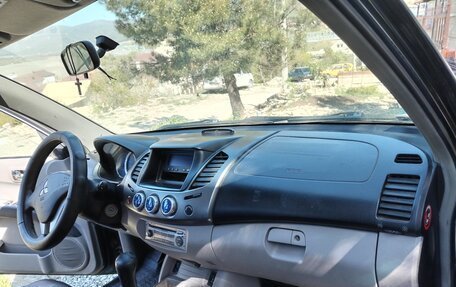Mitsubishi L200 IV рестайлинг, 2007 год, 1 250 000 рублей, 6 фотография