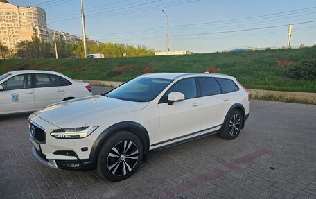 Volvo V90 Cross Country I рестайлинг, 2019 год, 2 700 000 рублей, 7 фотография