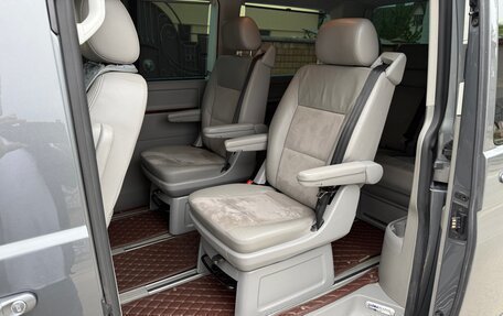Volkswagen Multivan T5, 2010 год, 2 199 000 рублей, 10 фотография