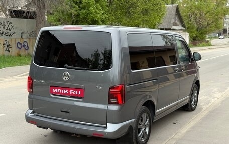 Volkswagen Multivan T5, 2010 год, 2 199 000 рублей, 7 фотография