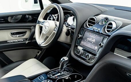 Bentley Bentayga I, 2019 год, 12 900 000 рублей, 28 фотография