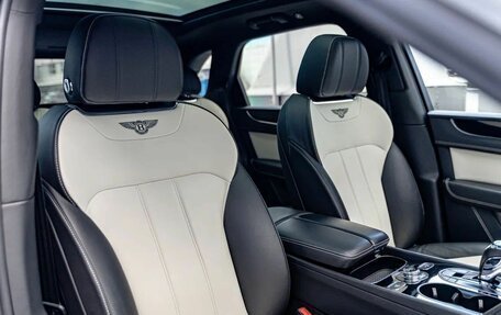 Bentley Bentayga I, 2019 год, 12 900 000 рублей, 27 фотография