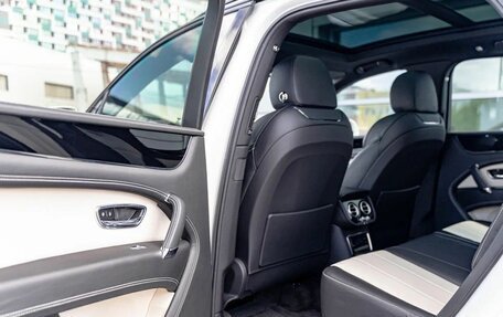 Bentley Bentayga I, 2019 год, 12 900 000 рублей, 32 фотография