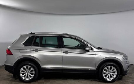 Volkswagen Tiguan II, 2017 год, 2 300 000 рублей, 5 фотография