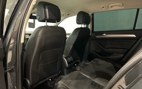 Volkswagen Passat B8 рестайлинг, 2018 год, 2 099 000 рублей, 13 фотография