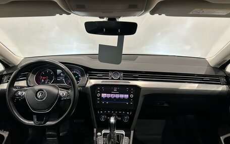 Volkswagen Passat B8 рестайлинг, 2018 год, 2 099 000 рублей, 16 фотография