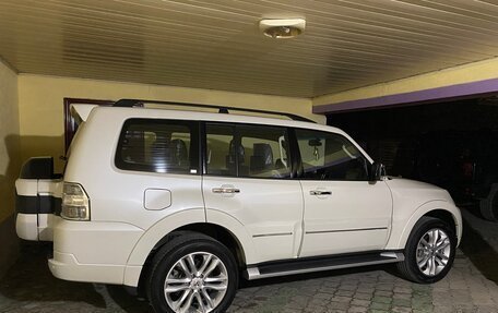 Mitsubishi Pajero IV, 2019 год, 5 100 000 рублей, 3 фотография